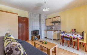  One-Bedroom Apartment in Medulin  Медулин